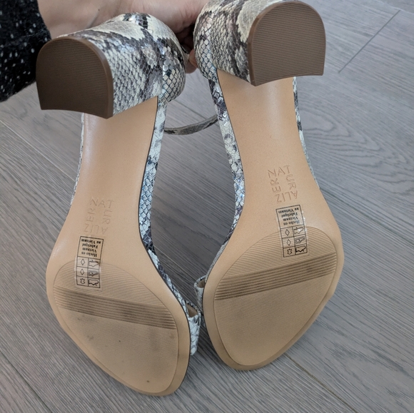 Naturalizer Vera Dress Sandal - Picture 5 of 5